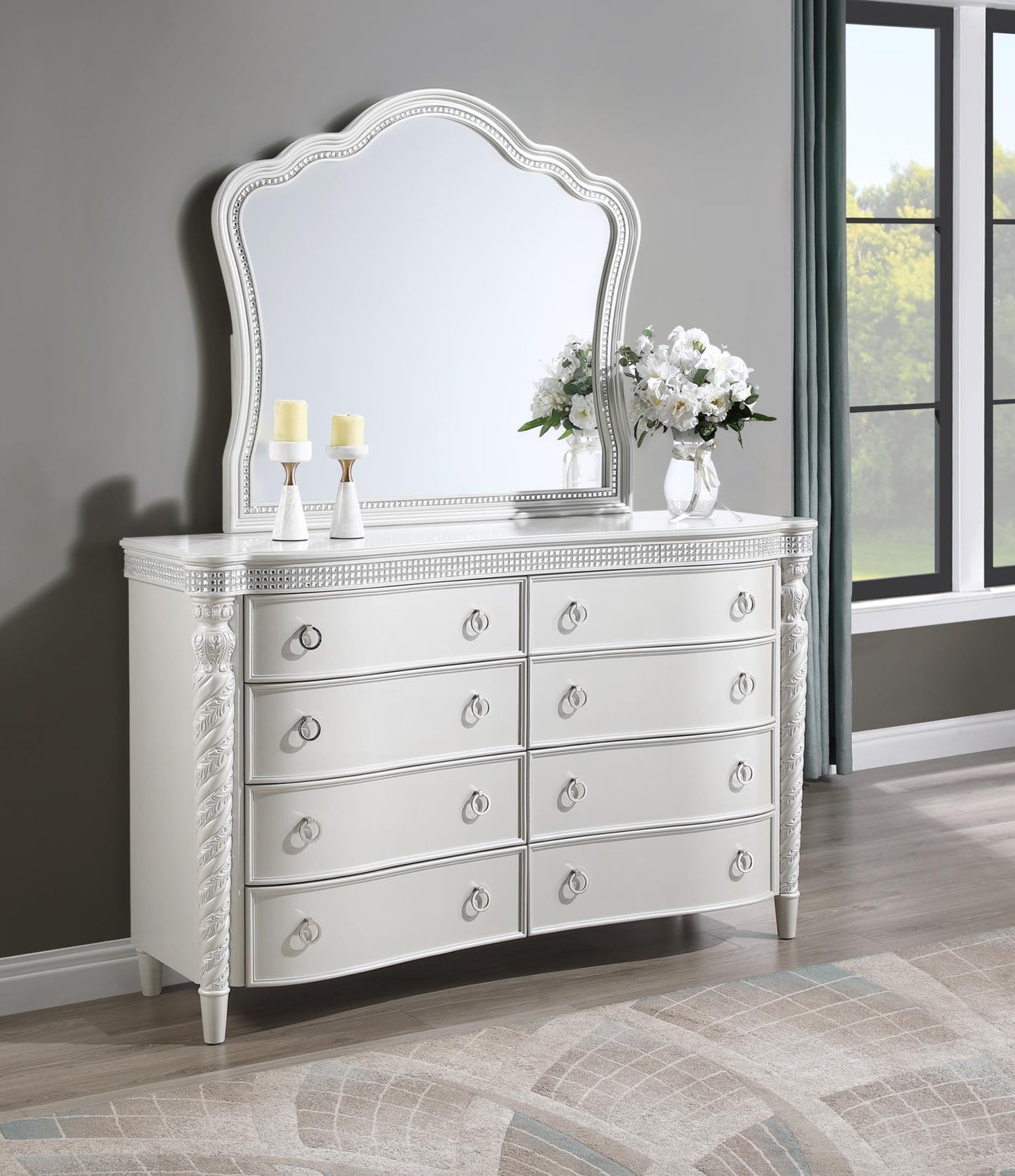 B033-QDMCN	QUEEN BED FRAME - DRESSER - MIRROR - CHEST - NIGHTSTAND
